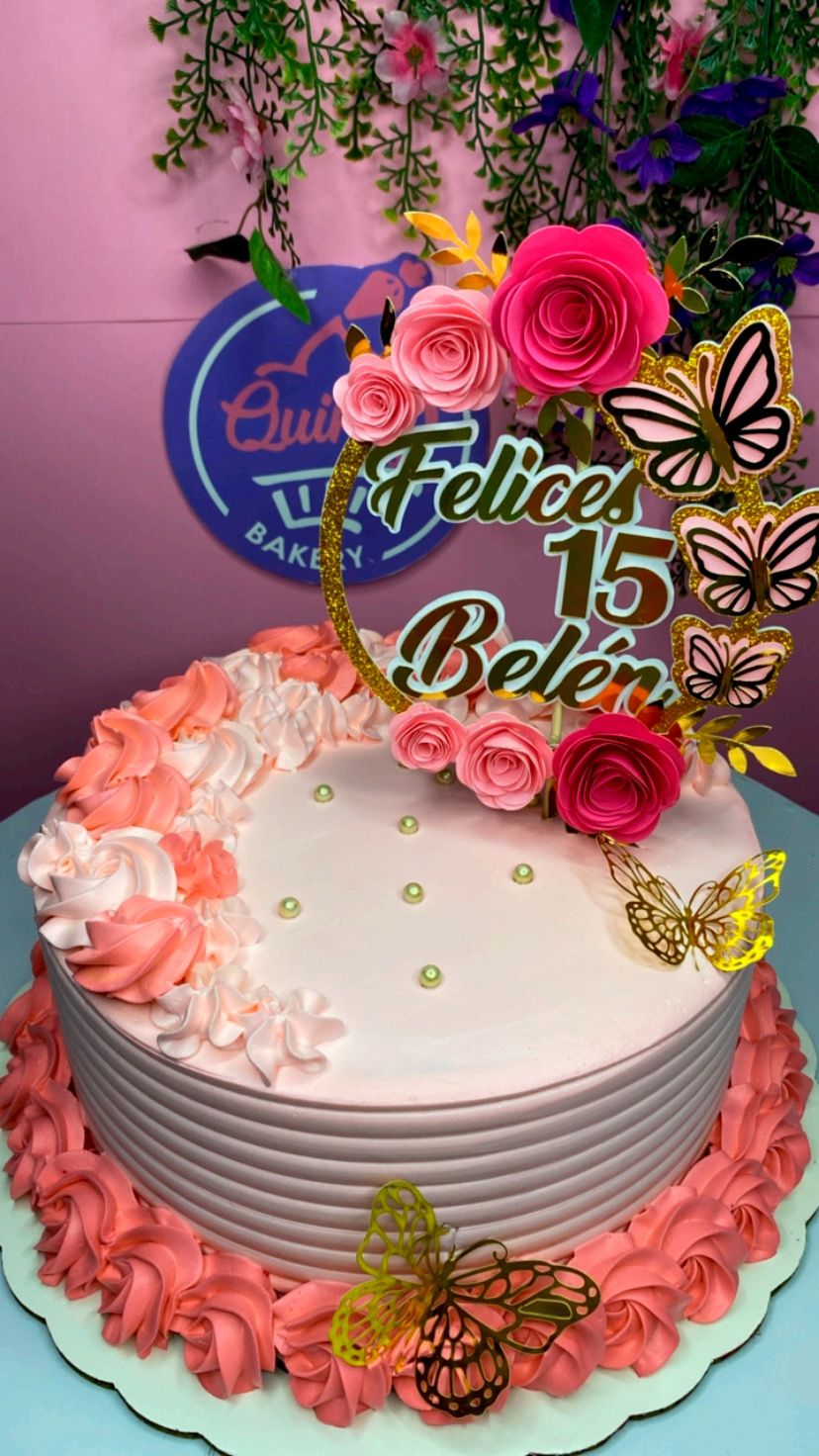 Pastel de XV años elegante