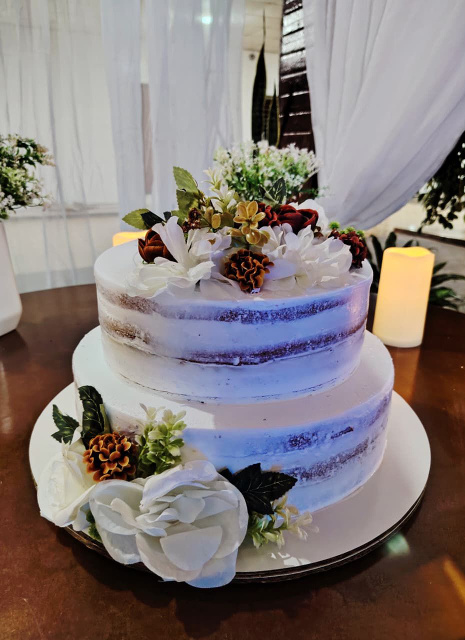 Pastel de boda romántico